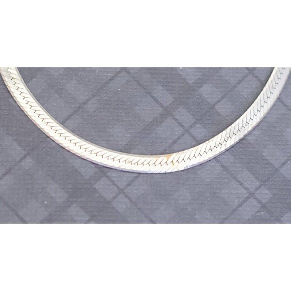 7 inch, Vintage Sterling Silver Herringbone Elegant Bracelet, G48 - Picture 2 of 3